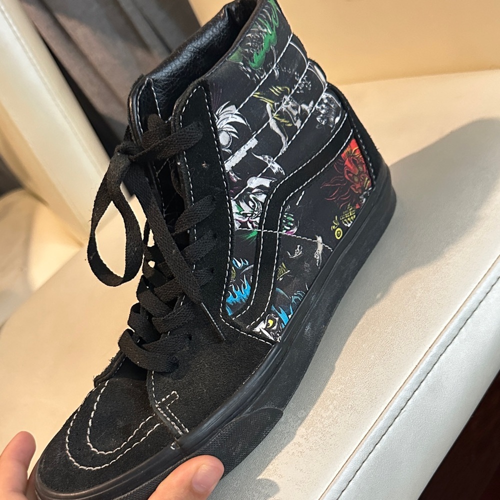 Disney Black High-Top Sneakers with White Stitching for man and woman’s